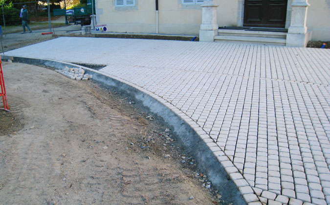 Courtyard paving
